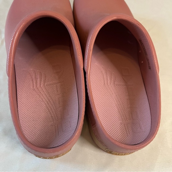 Dansko Women's Mules - Dusty Rose NWOT - Picture 3 of 5